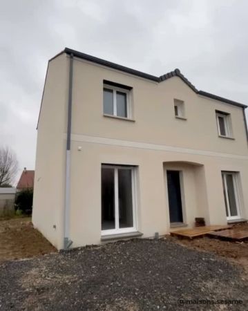 🔑 Félicitations aux propriétaires de cette jolie maison

📍 Secteur Chelles et alentours :
Retrouvez notre agence de Chelles 
📞 01 82 77 00 43...