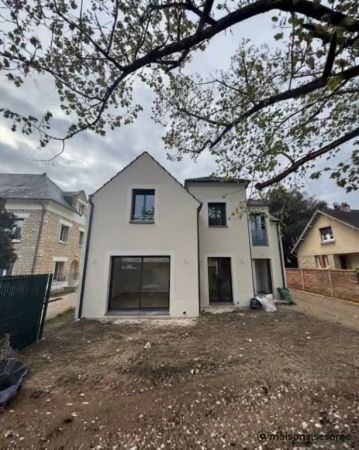 🔑 Félicitations aux propriétaires de cette jolie maison de 187m², inspirée du modèle TOURMALINE 

📍 Secteur Cormeilles en Parisis et alentours :
Contactez...