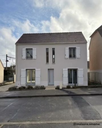 🔑 Félicitations aux propriétaires de cette jolie maison de 125m², inspirée du modèle ATRIA.

📍 Secteur Bussy Saint Georges et alentours :
Contactez Thierry...