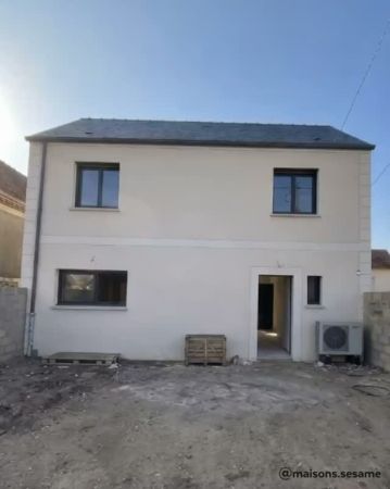 🔑 Félicitations aux propriétaires de cette jolie maison de 90m², inspirée du modèle ATRIA avec 3 chambres (dont une parentale).

📍 Secteur Mareuil les...